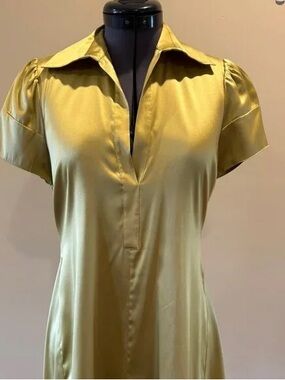 Silky Short-Sleeve V-Neck Top in Chartreuse